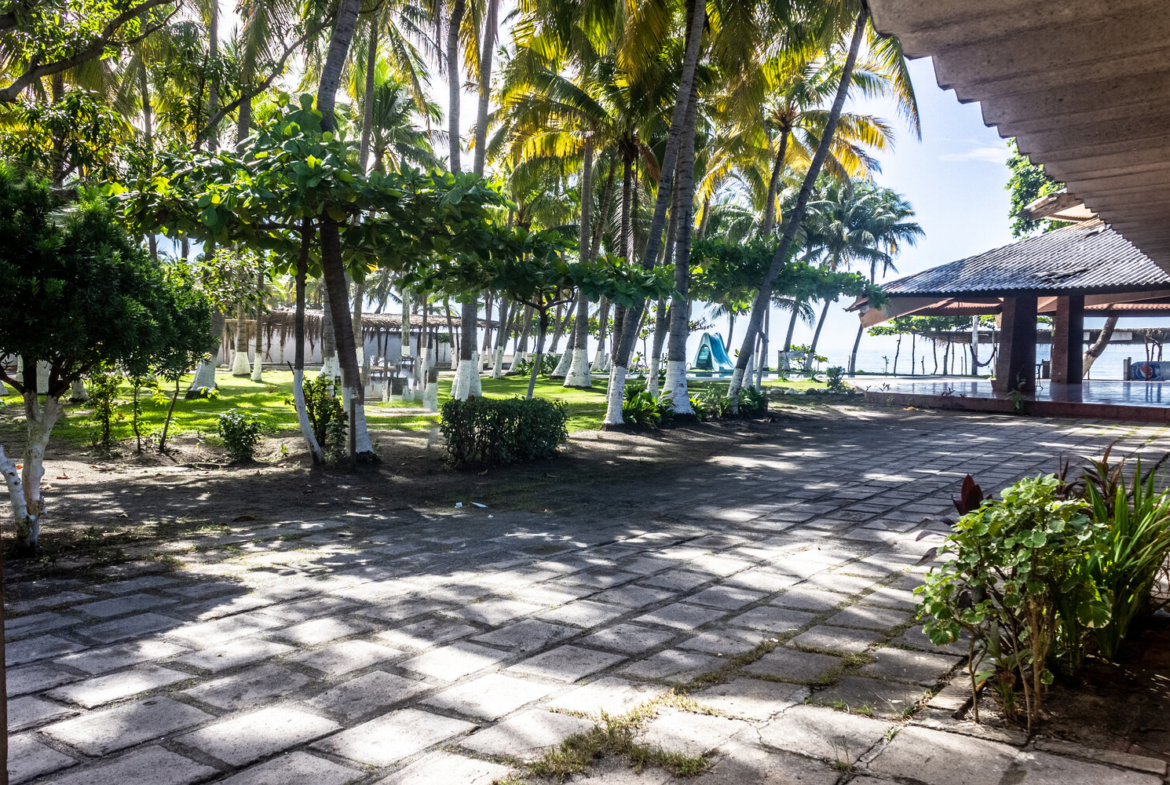 ocean-front-ranch-playa-san-diego-el-salvador