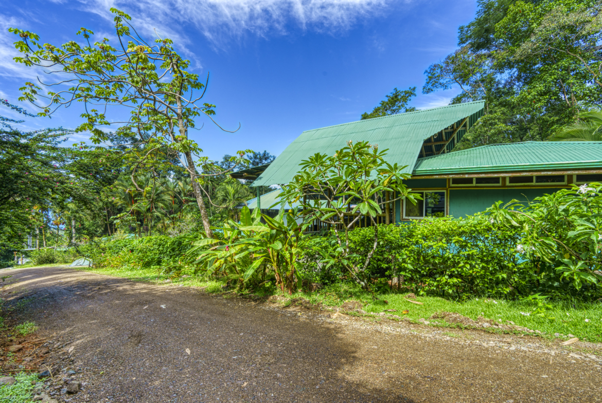 liquid-magic-surf-resort-uvita-costa-rica