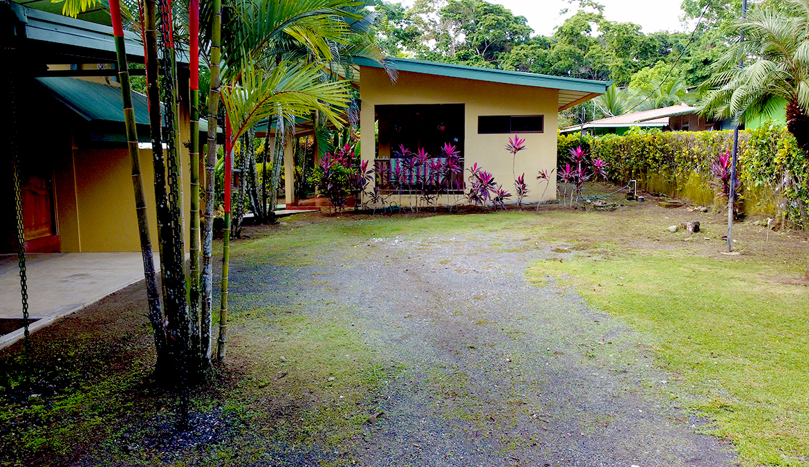 pavones-cabinas-for-sale-costa-rica