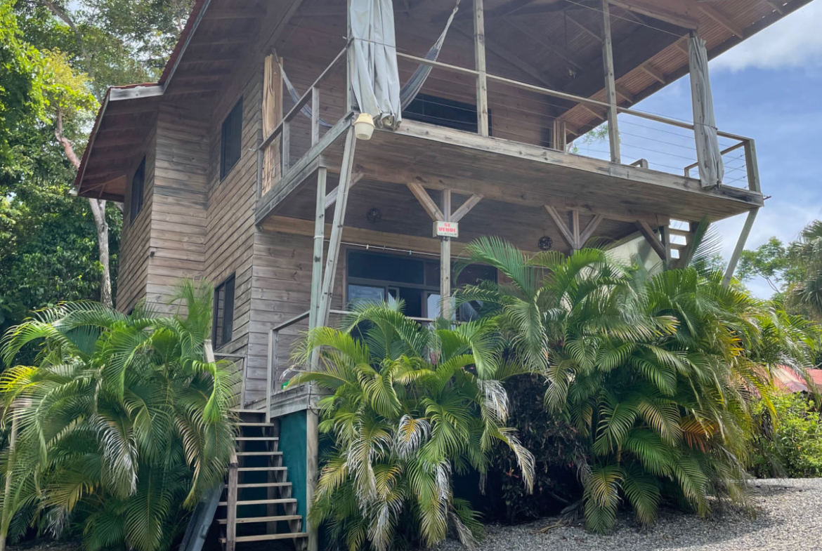 montezuma-ocean-view-property-with-3-rental-units