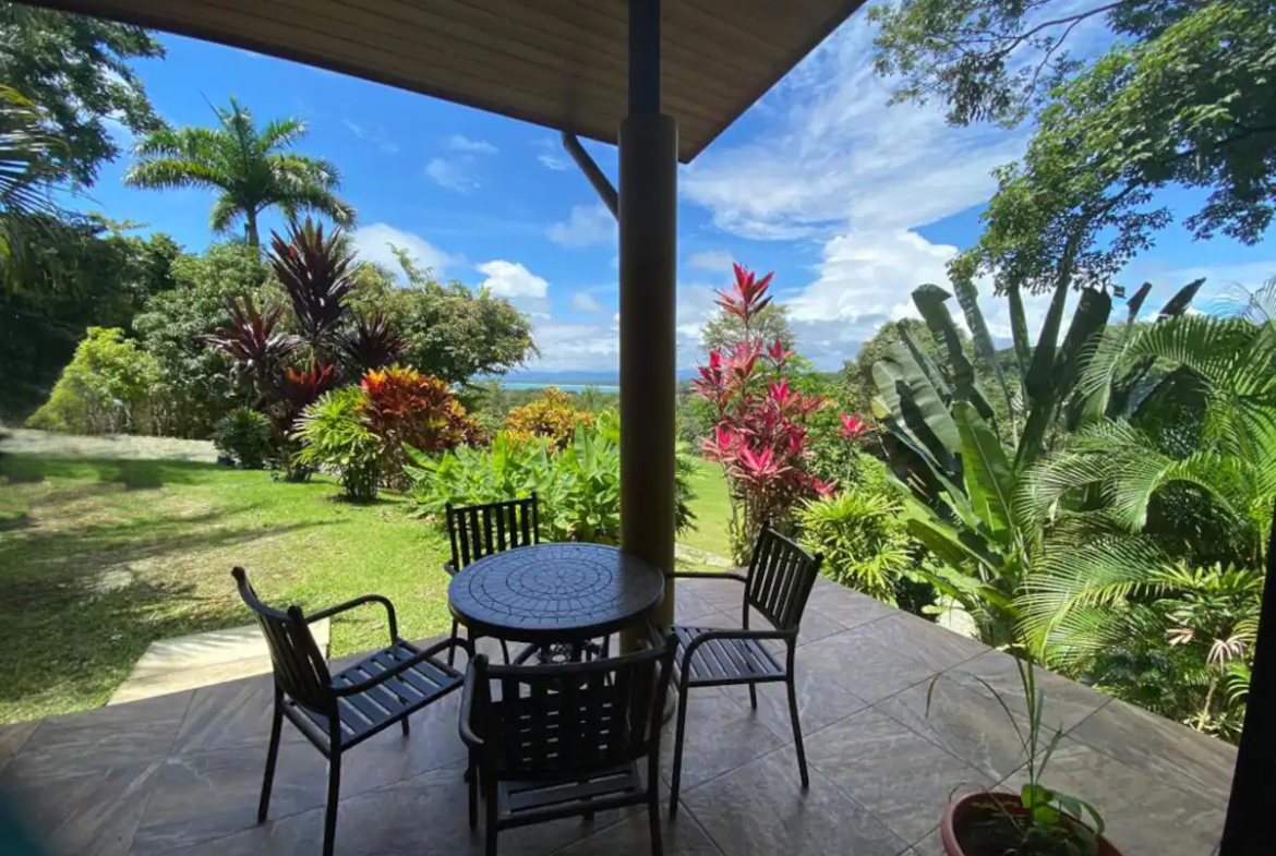 infinity_jungle_lounge_costa_rica_vacation_rental