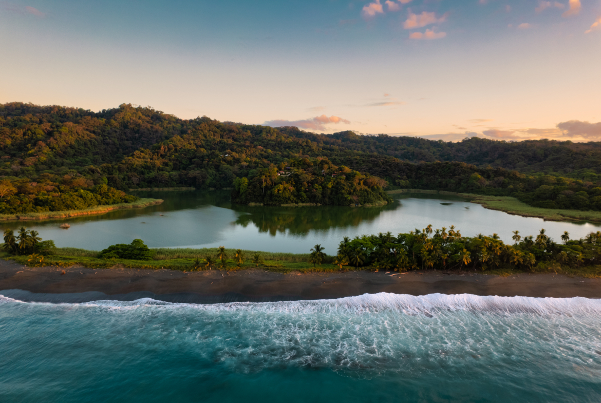 ultimate-eco-lodge-laguna-vista-surrounded-by-natural-lagoon-osa-peninsula