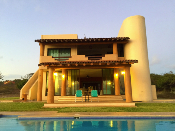 stunning-beach-villa-playa-miramar