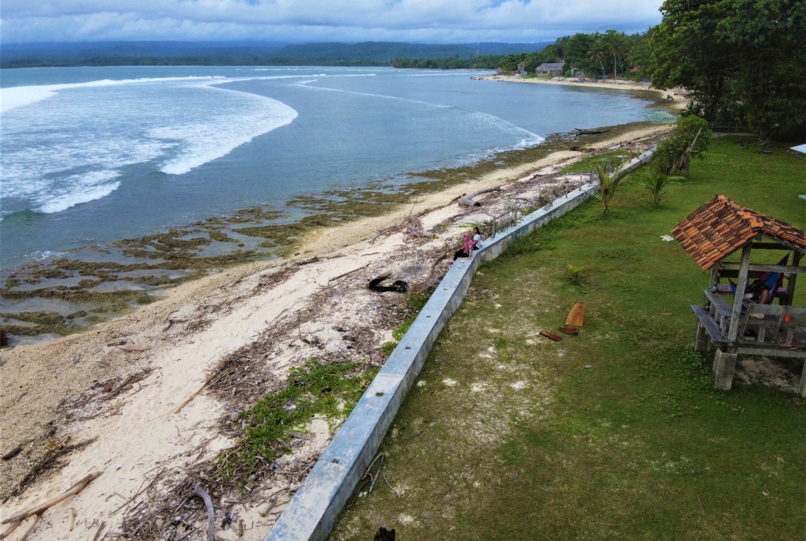 sumatra-ujung-bocor-krui-surf-beach-property