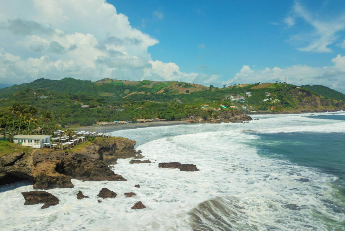 el-parmarcito-oceanfront-cliffside-property