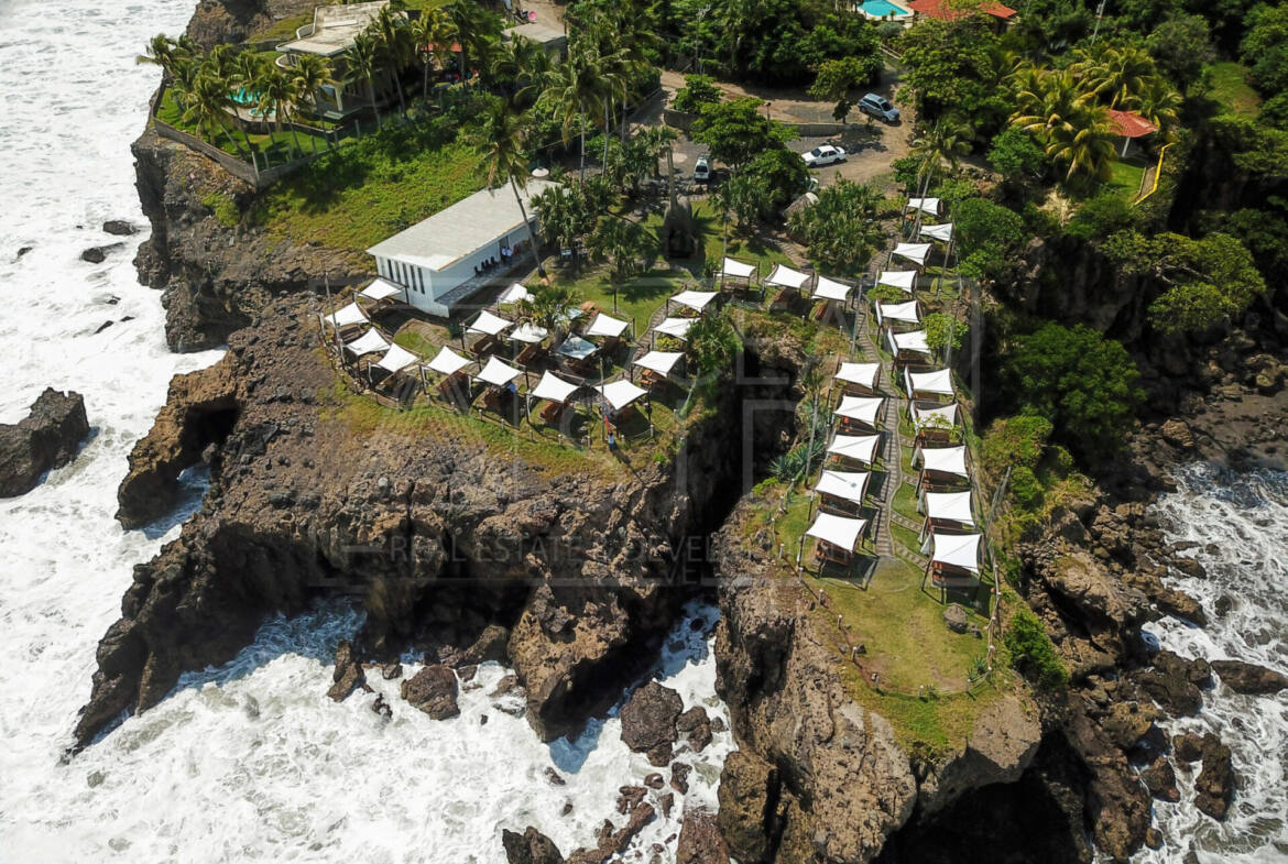 el-parmarcito-oceanfront-cliffside-property