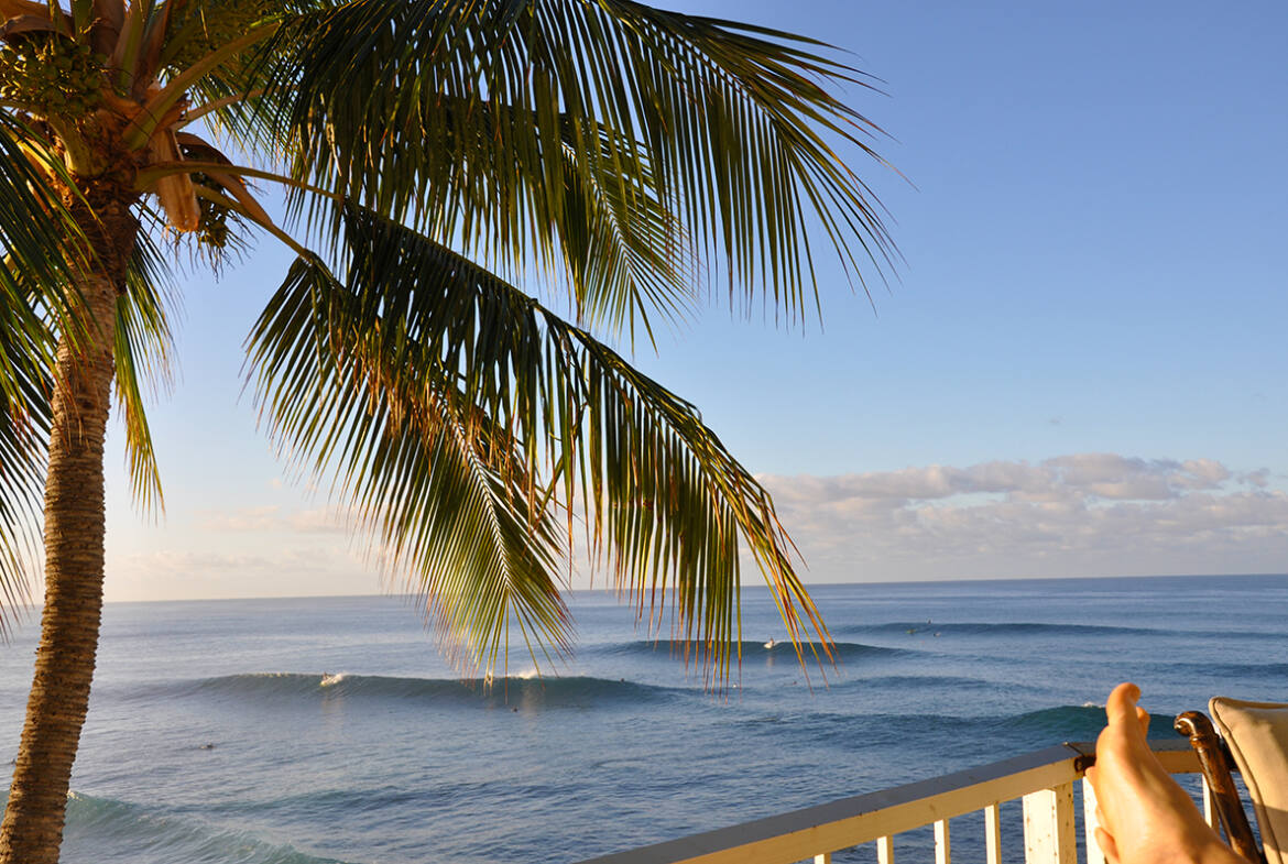 makaha-surfing-beach-condo