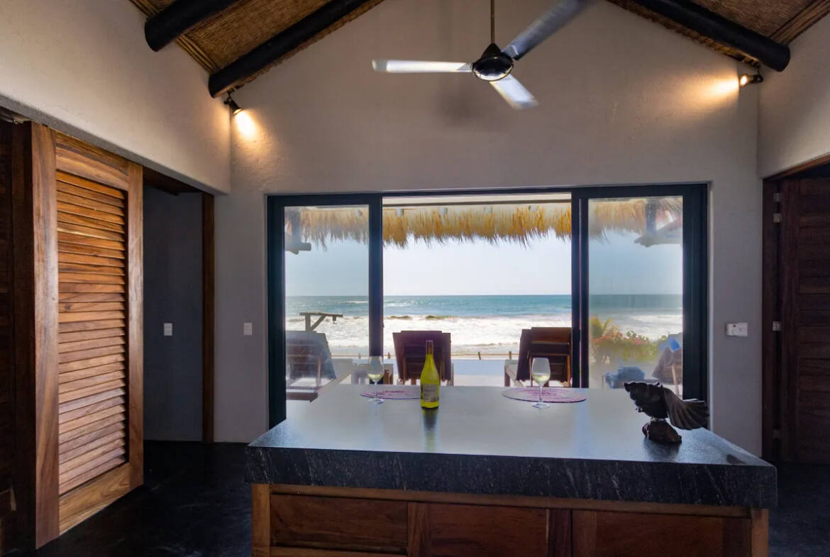 casa-cuchara-saladita-beach-house