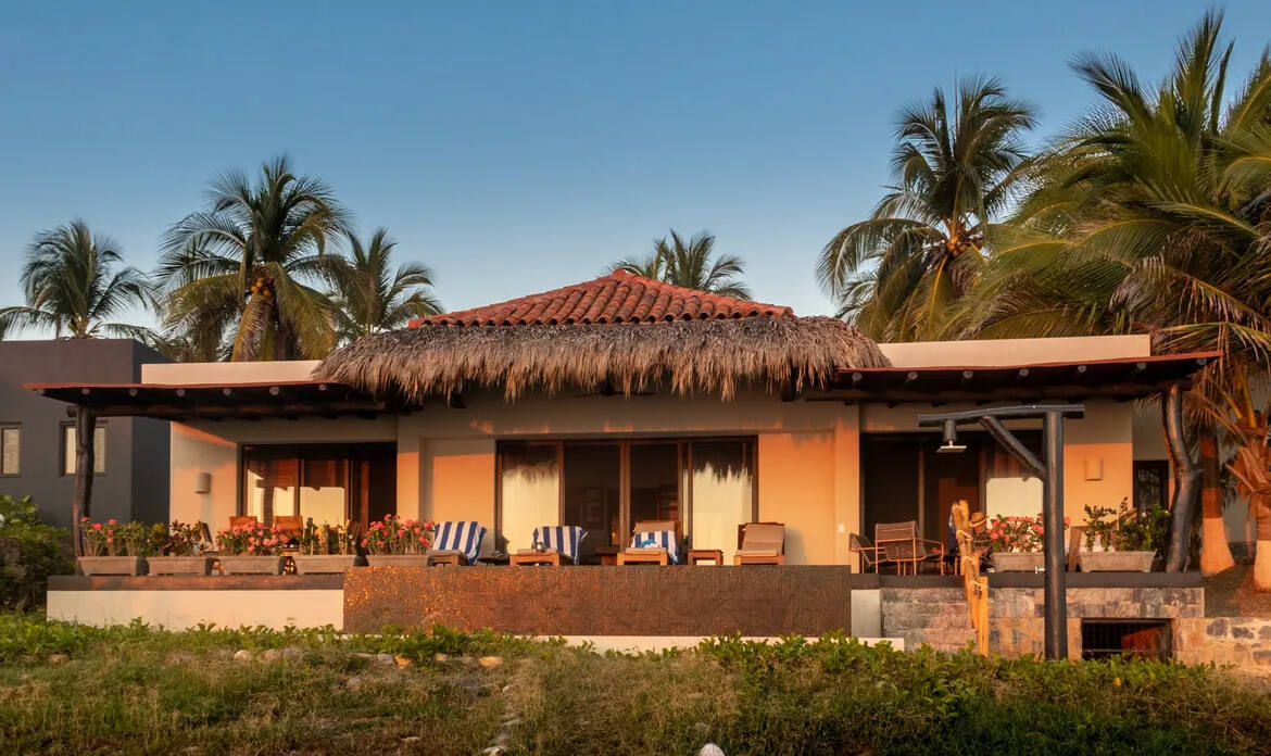 casa-cuchara-saladita-beach-house