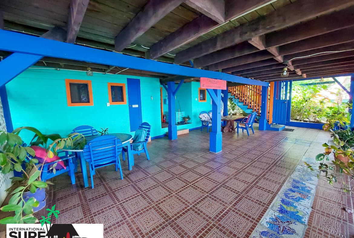 beachfront-lodge-for-sale-in-bocas-dell-toro