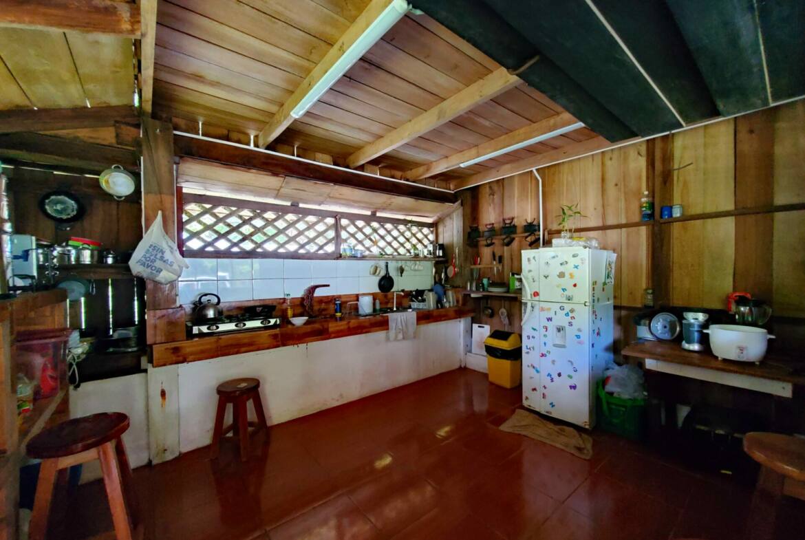 house-for-sale-just-a-few-steps-from-the-beach-in-pavones-costa-rica