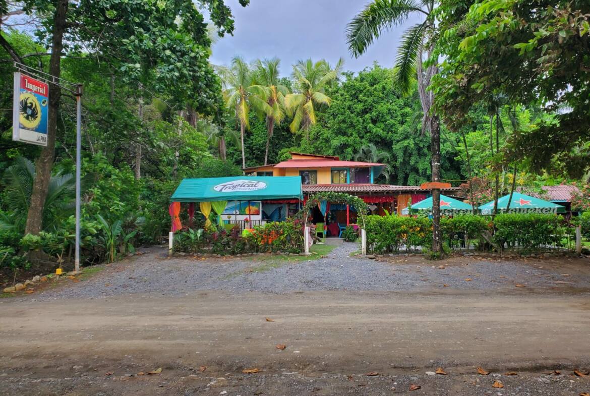 la-pina-waterfront-restaurant-for-sale-in-pavones-costa-rica