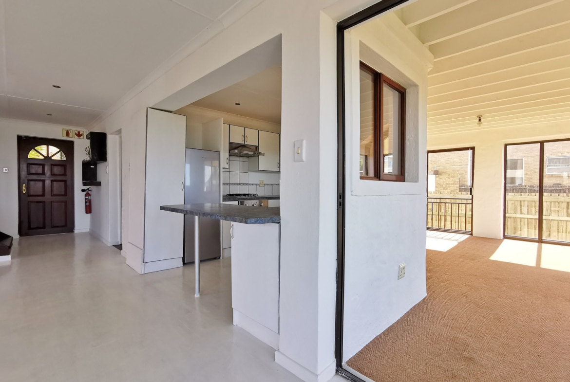 5-bedroom-oceanview-at-jeffreys-bay