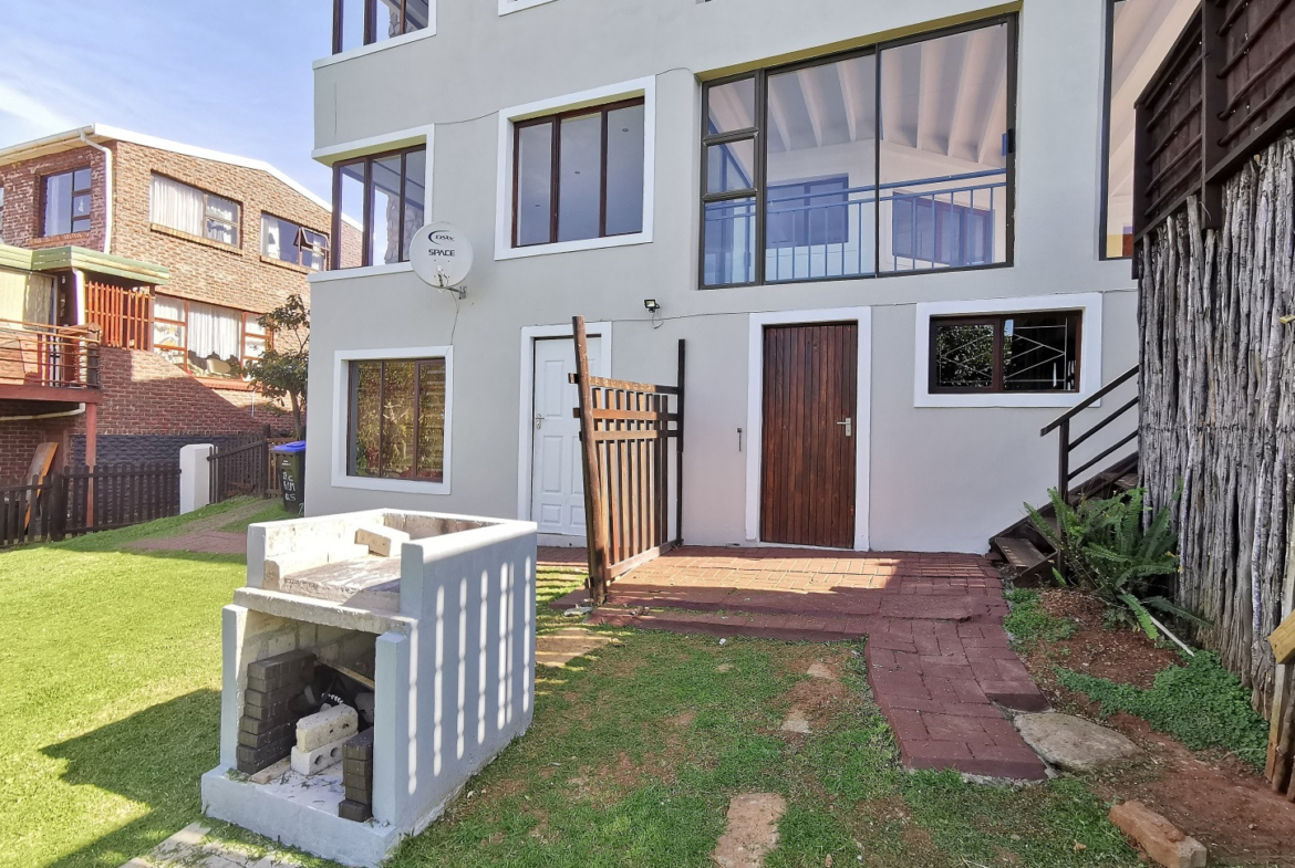 5-bedroom-oceanview-at-jeffreys-bay