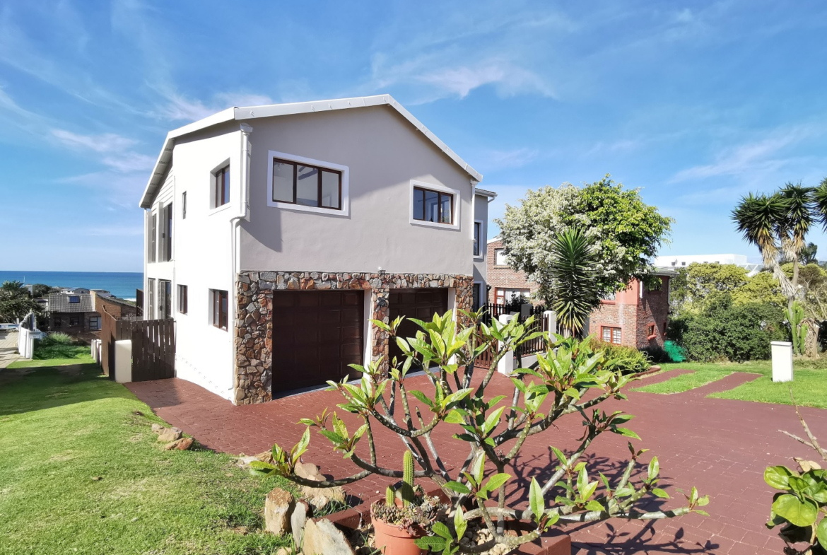 5-bedroom-oceanview-at-jeffreys-bay