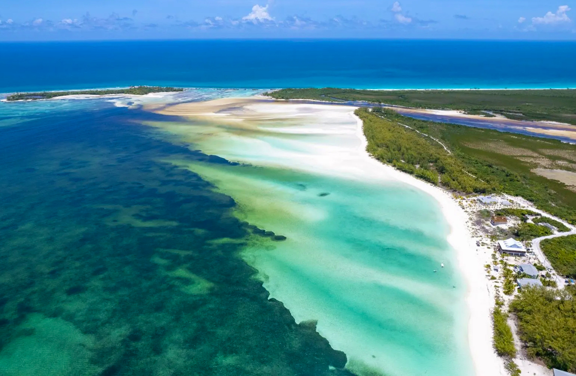 hawks-nest-cay-The-berry-islands-bahamas-caribbean