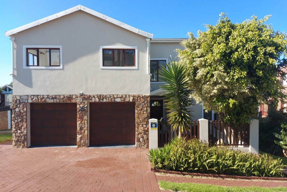 wavecrest-family-home-jeffreys-bay-1