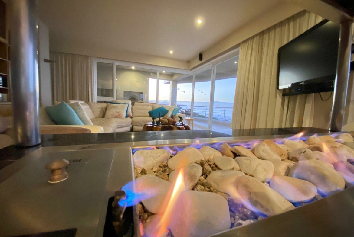 7-bedroom-surf-view-above-jeffreys-bay