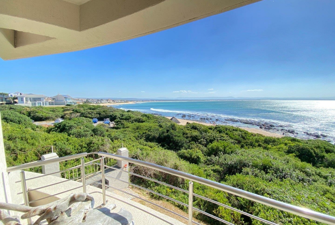 7-bedroom-surf-view-above-jeffreys-bay