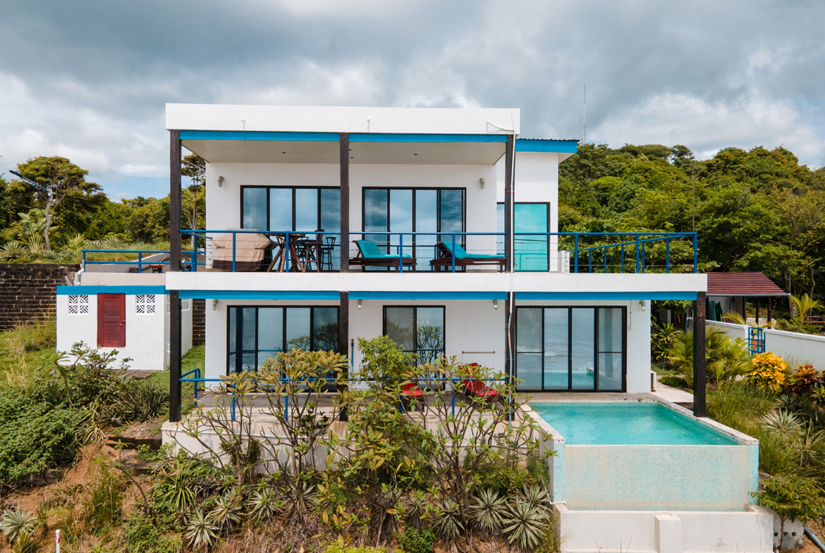 luxury-surf-villa-popoyo