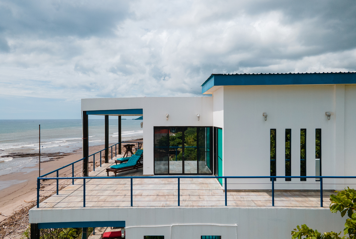 luxury-surf-villa-popoyo