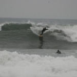 pampPampilla-surfing-peru