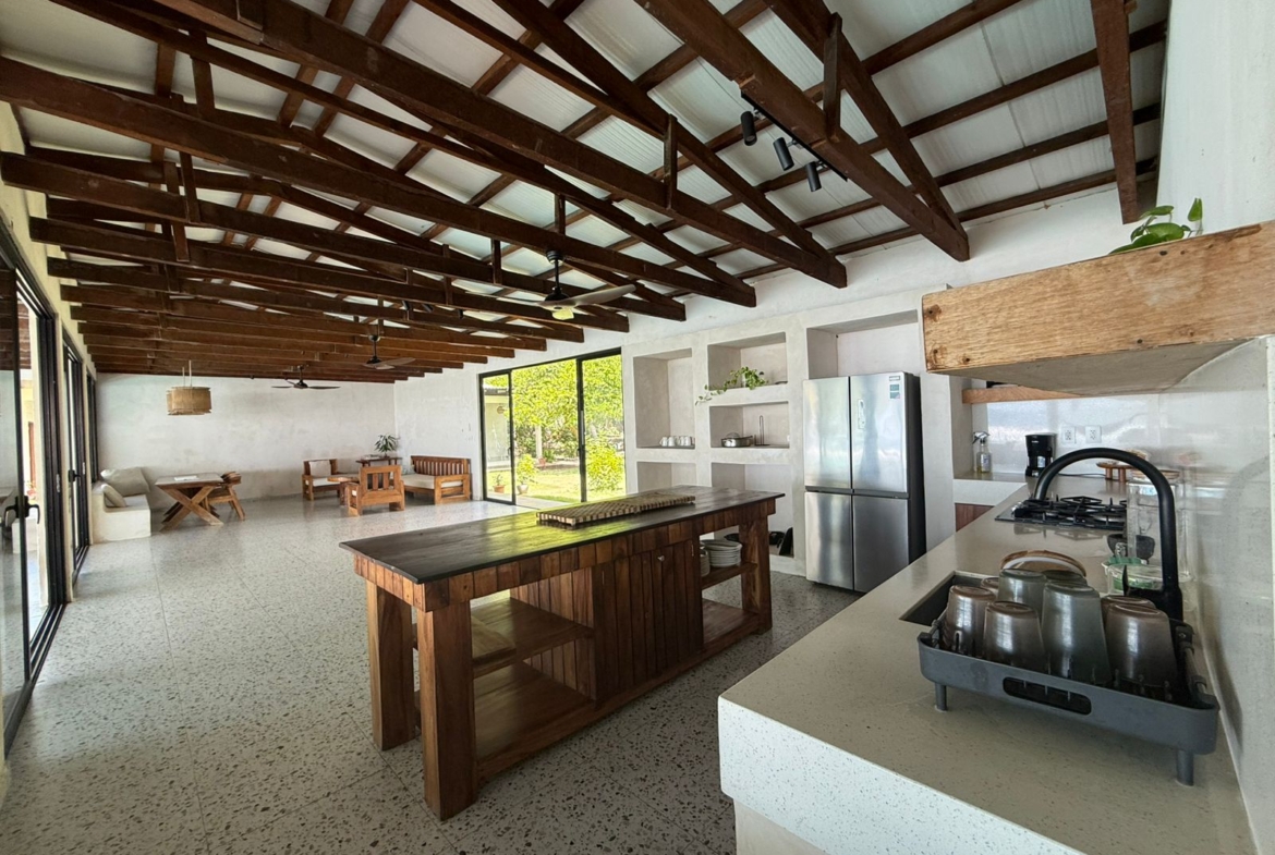 oceanfront-income-producing-villa-el-salvador