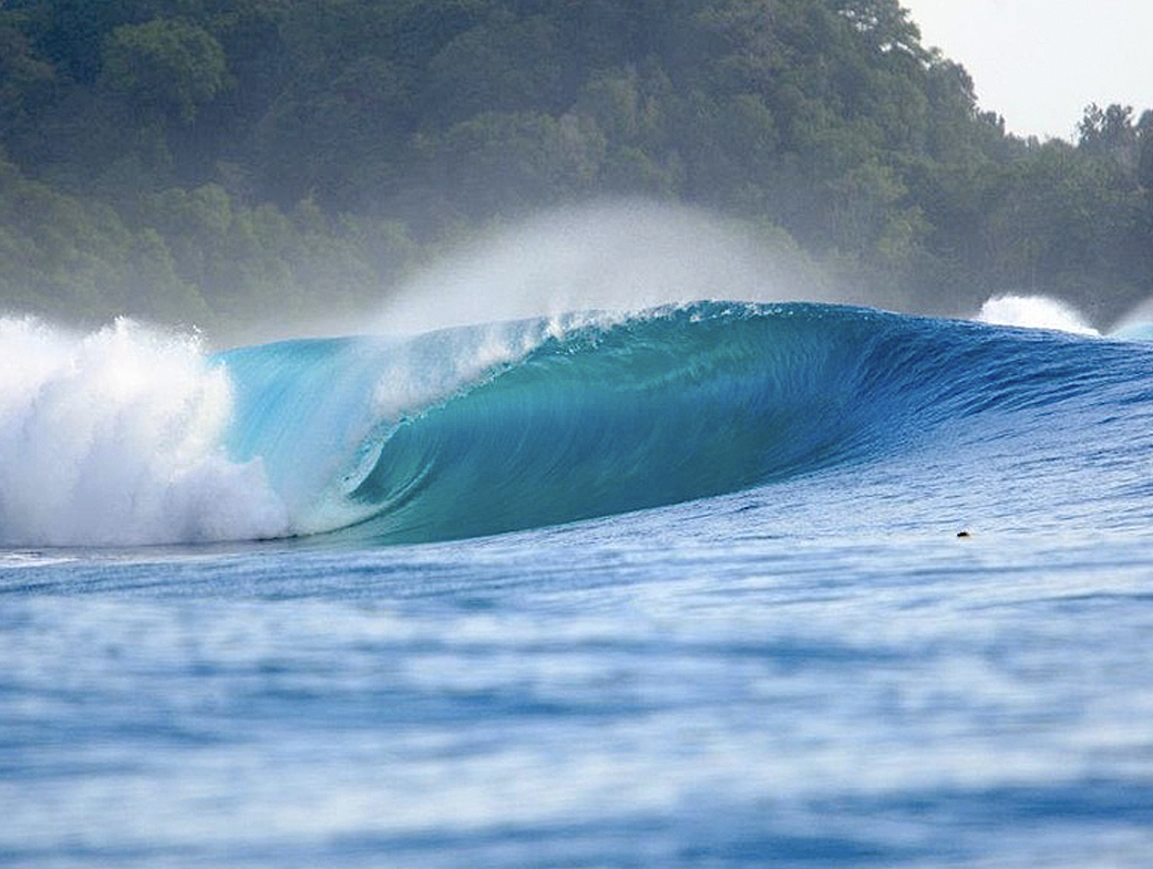 mentawai-eco-luxury-surf-front-property\