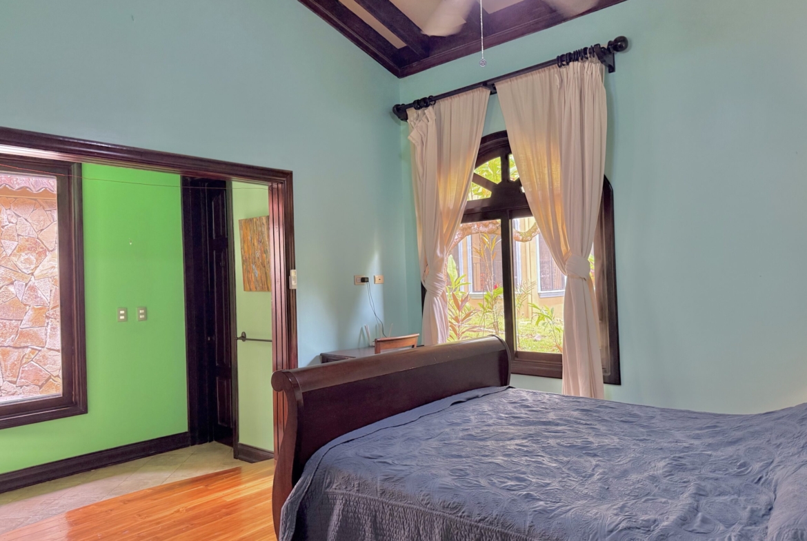 pavones-walk-to-the-beach-hacienda-home-for-sale