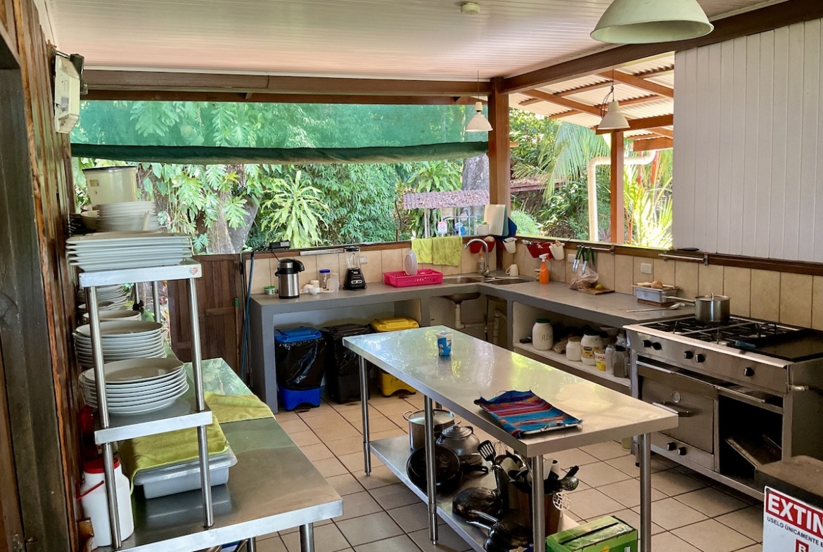 spectacular-ocean-view-resort-property