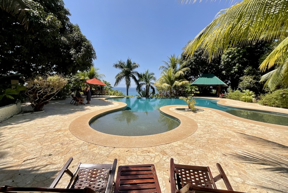 spectacular-ocean-view-resort-property