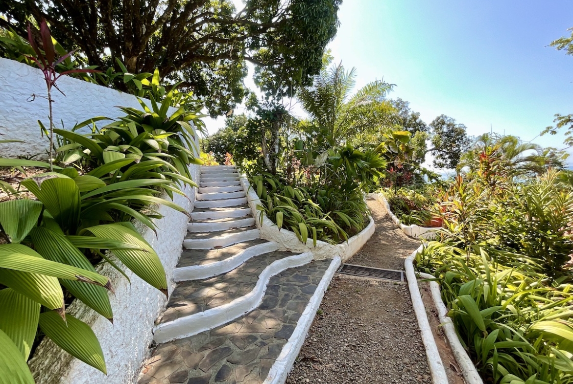 spectacular-ocean-view-resort-property