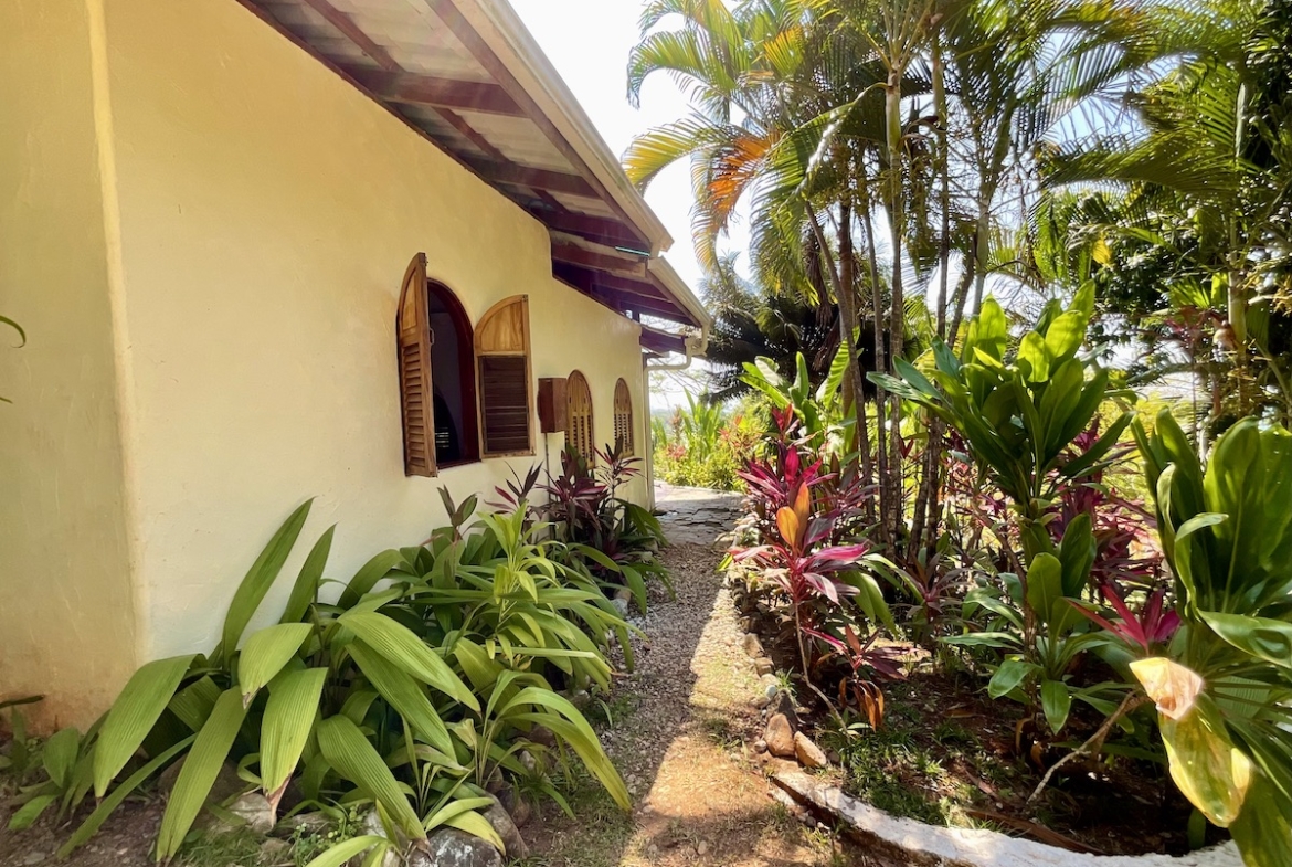 spectacular-ocean-view-resort-property