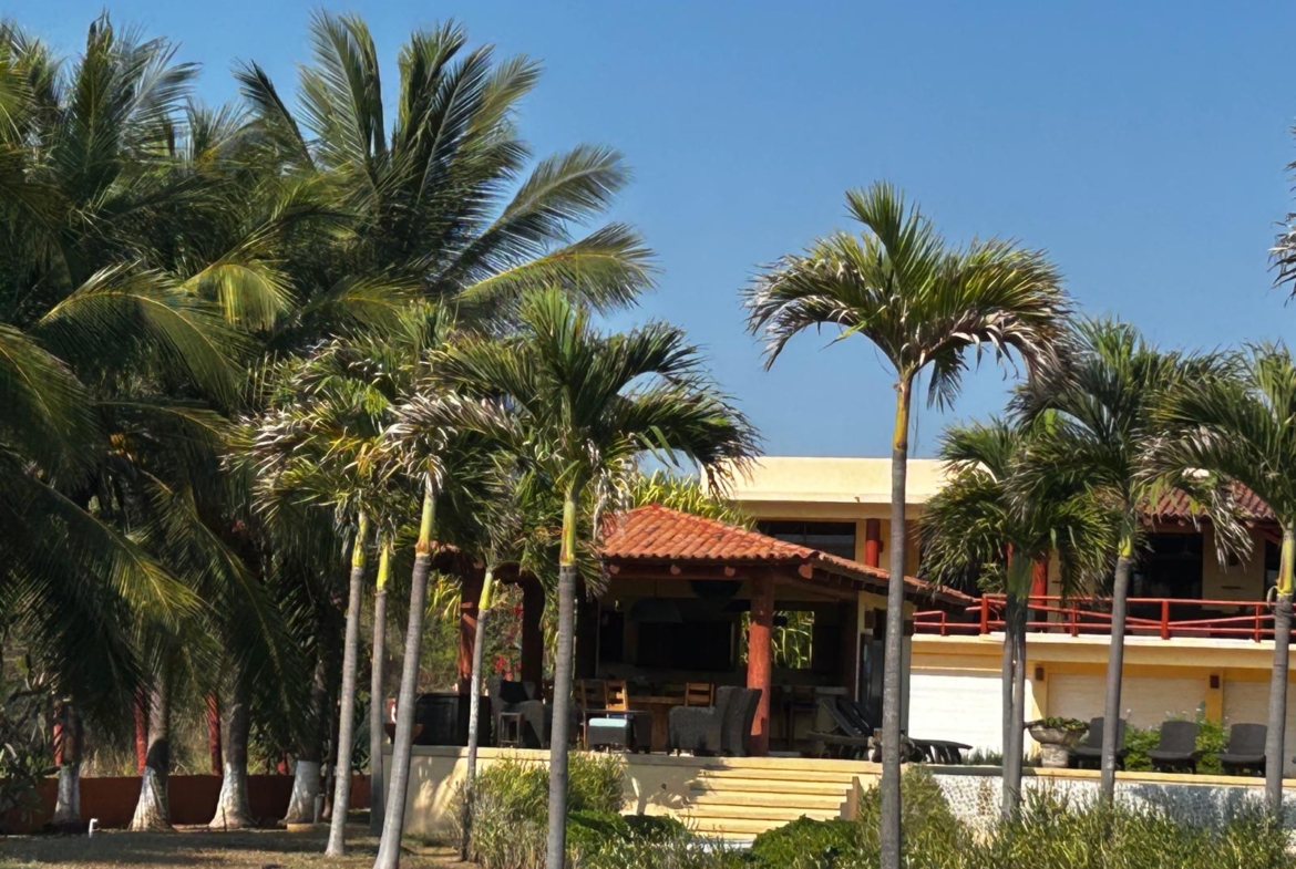 estrella-del-mar-development-saladita-mexico