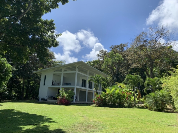 beautiful-pavones-home-with-large-lot-walking-distance-to-beach