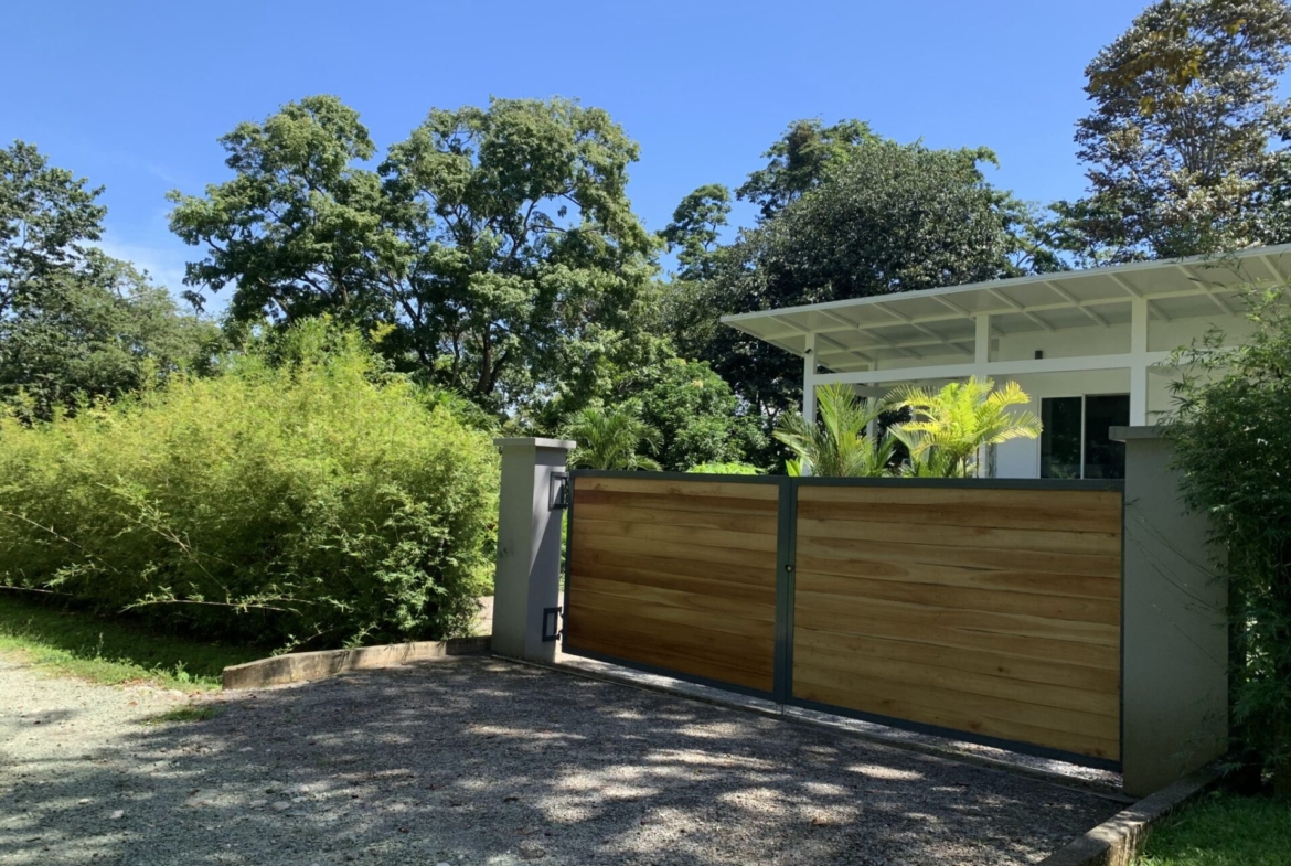 beautiful-pavones-home-with-large-lot-walking-distance-to-beach