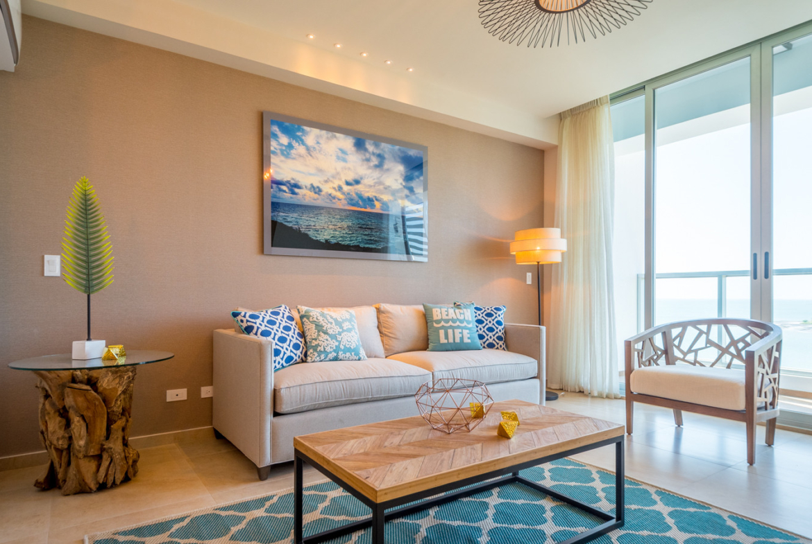 ph-royal-palm-playa-gorgona-panama-beachfront-condo-near-malibu-surf